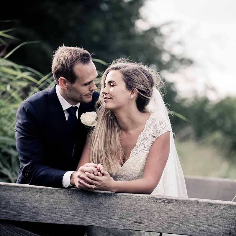 En professionel bryllupsfotograf Silkeborg og grundige overvejelser sikrer gode bryllupsbilleder